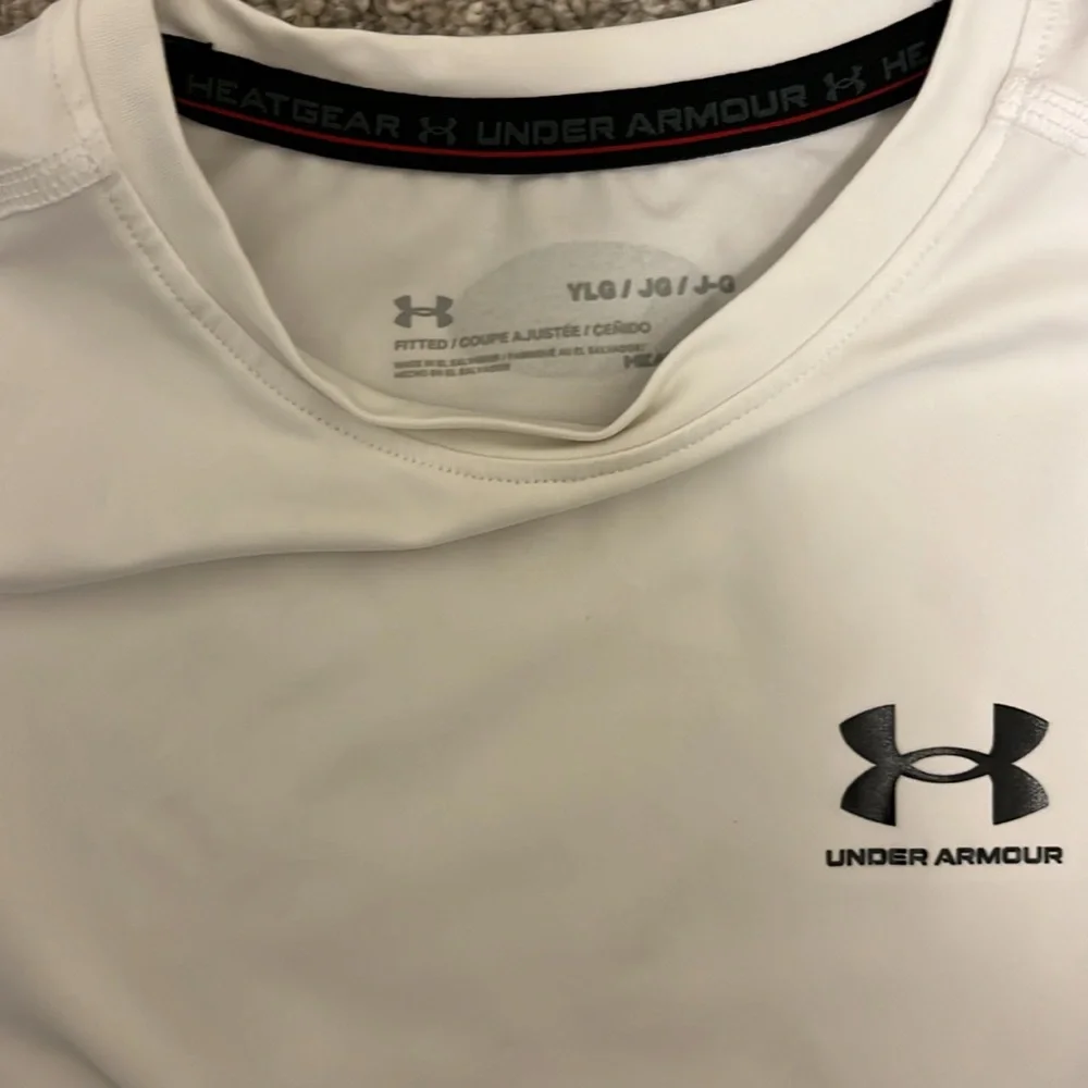 Under Armour youth large YL fitted heat gear sleeveless & short sleeve shirts - Picture 2 of 5